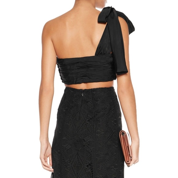 🖤NWT🖤Cinq À Sept One Shoulder Top - Picture 4 of 6